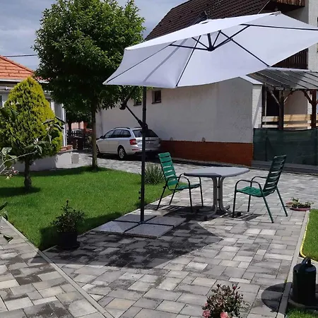 In Buek/nordtransdanubien 20398 Apartamento Bük