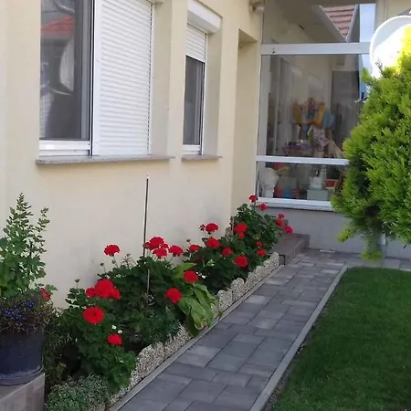 In Buek/nordtransdanubien 20398 Apartment Buk