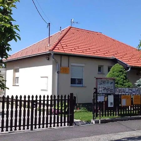 In Buek/nordtransdanubien 20398 דירה Bük