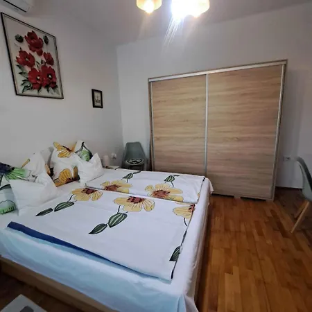 Apartment In Buek/nordtransdanubien 20398 Buk